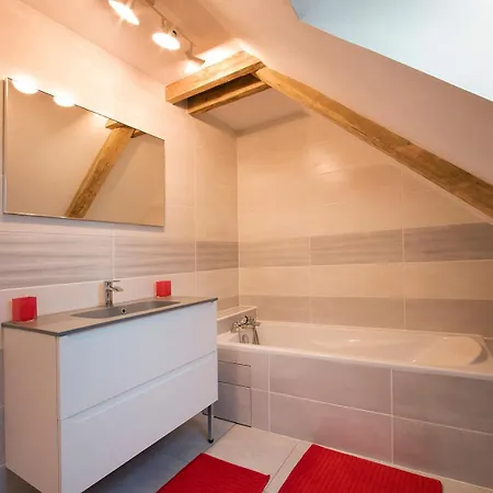 Les Hirondelles Holiday home Villedieu (Cantal)